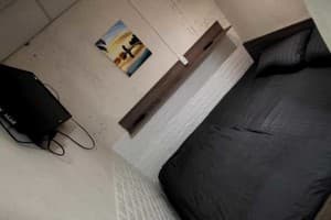 Мини-отель Бункер. Люкс двухместный с собственной ванной комнатой 3