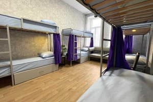 Хостел Comfort 24. Место в мужском 8-местном номере  2